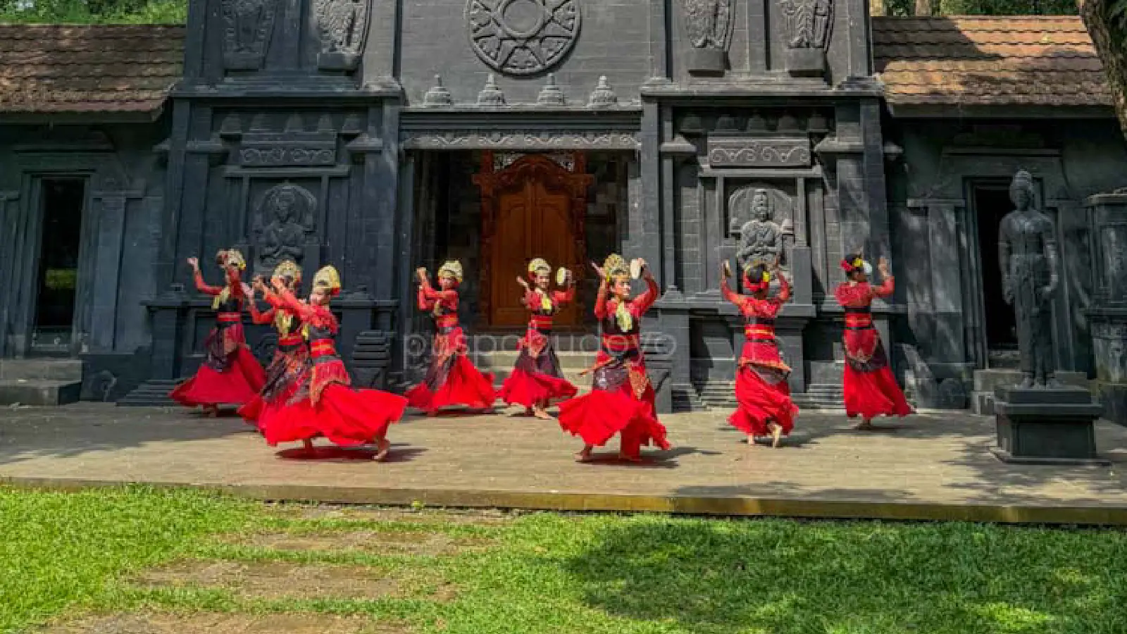 kegiatan evaluasi murid tari 2026